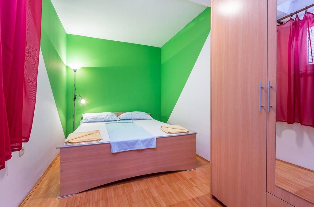 Apartment Ellis Premantura Exteriör bild